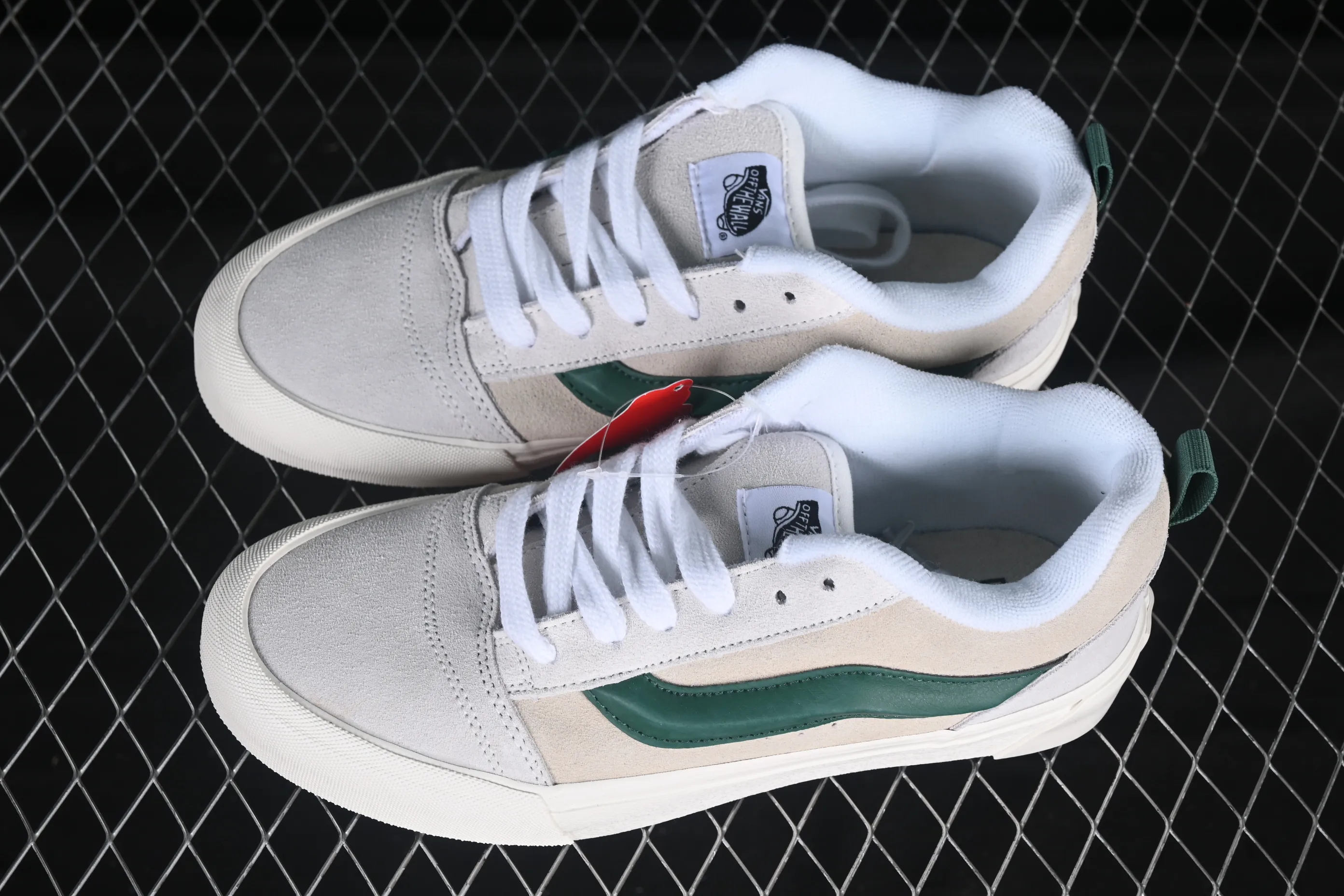 All categories Vans Vans series Vans Low Vans low-top Vans Knu Skool Vans low-top retro casual fat bread shoes VN009QCBDS